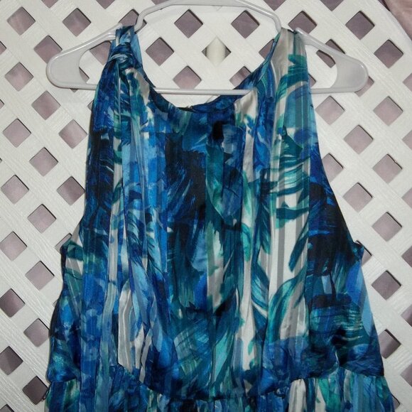 Luxe Dress By Carmen Marc Valvo Size 22W - Picture 2 of 6